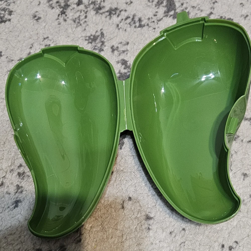 Tupperware Fruit/Vegetable Keeper-green‎ Pepper Keeper Food Preservation Storage